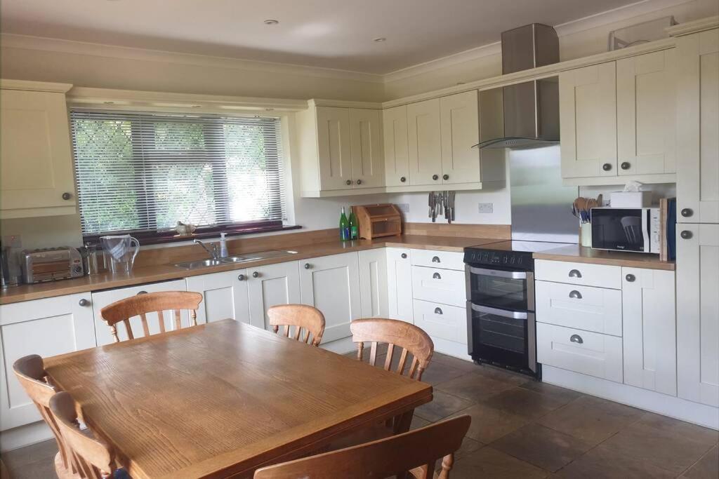 Ashwood Holiday Cottage. Ashford  Luaran gambar